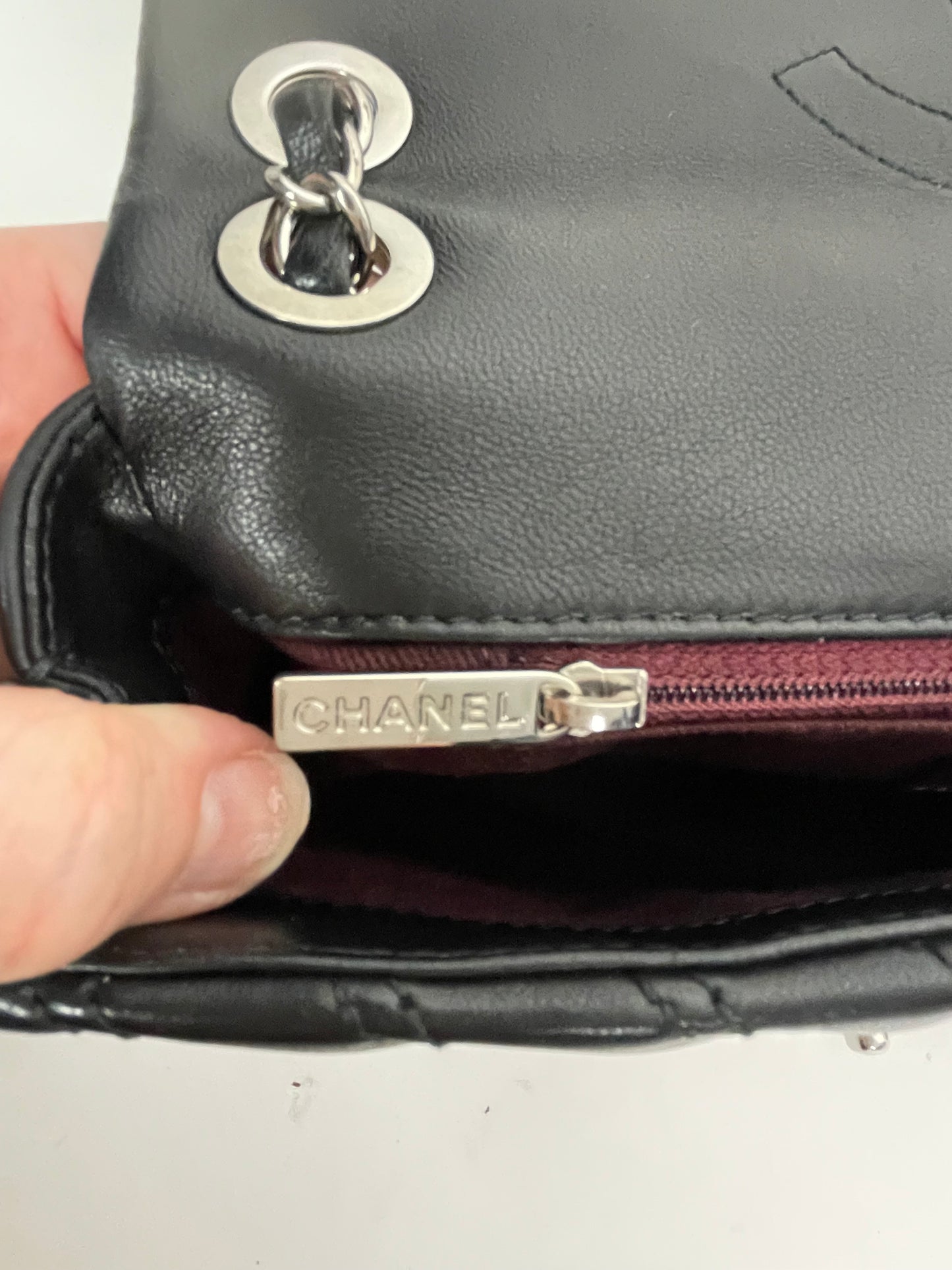 CHANEL single flap medium