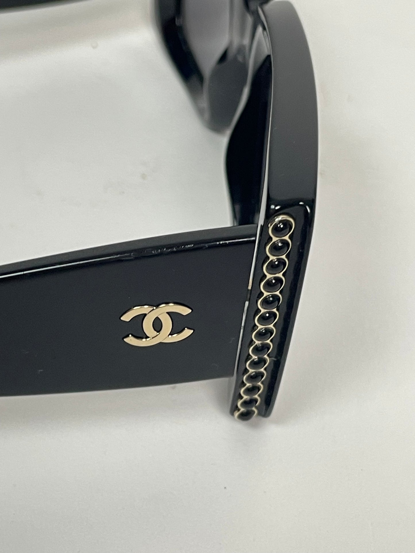 CHANEL sunglasses