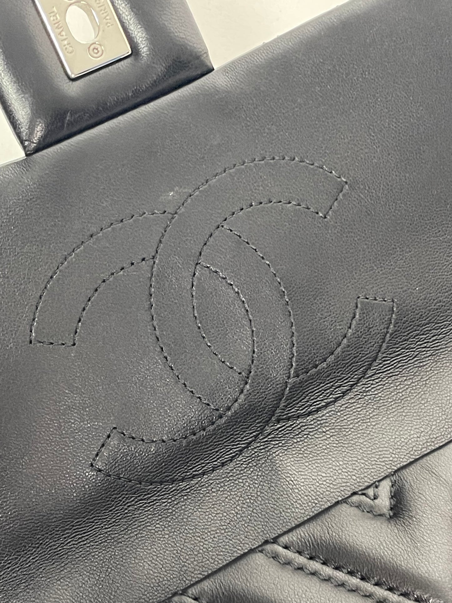 CHANEL single flap medium