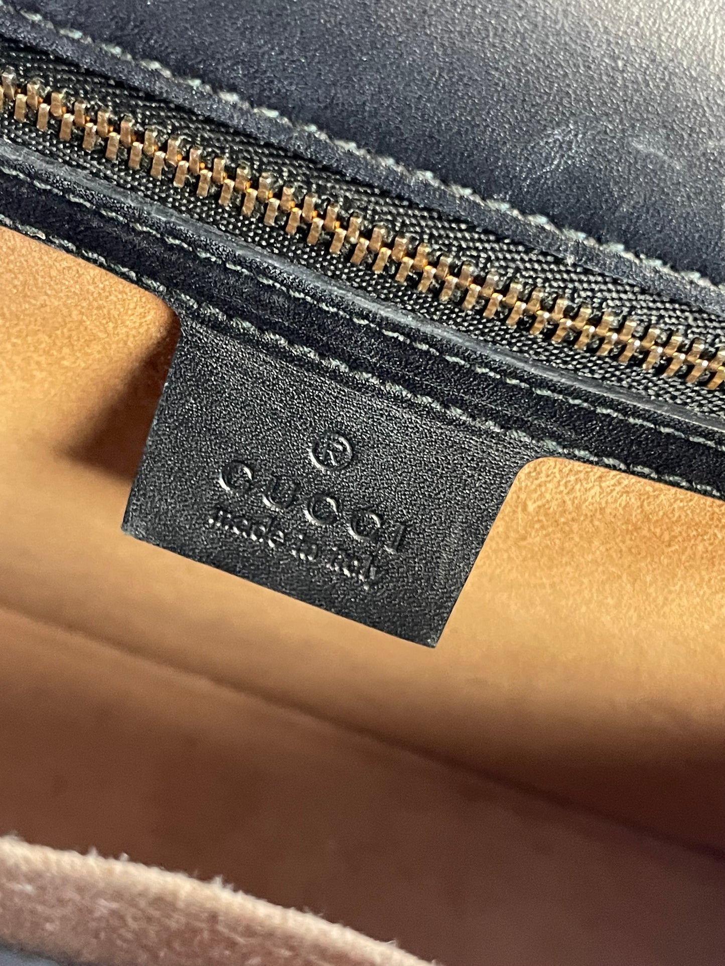 Gucci Sylvie satchel bag small size