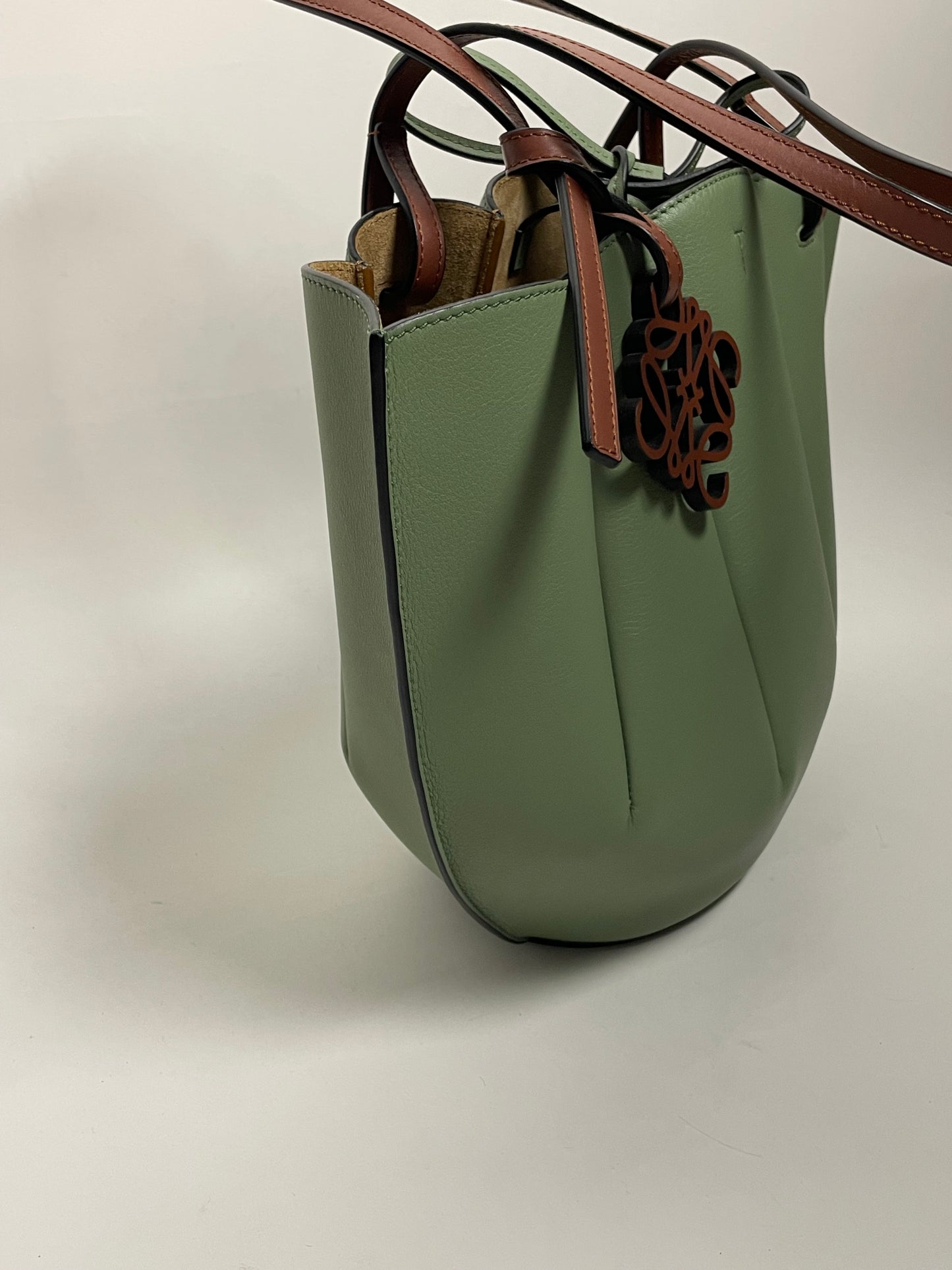 Loewe petal bag small