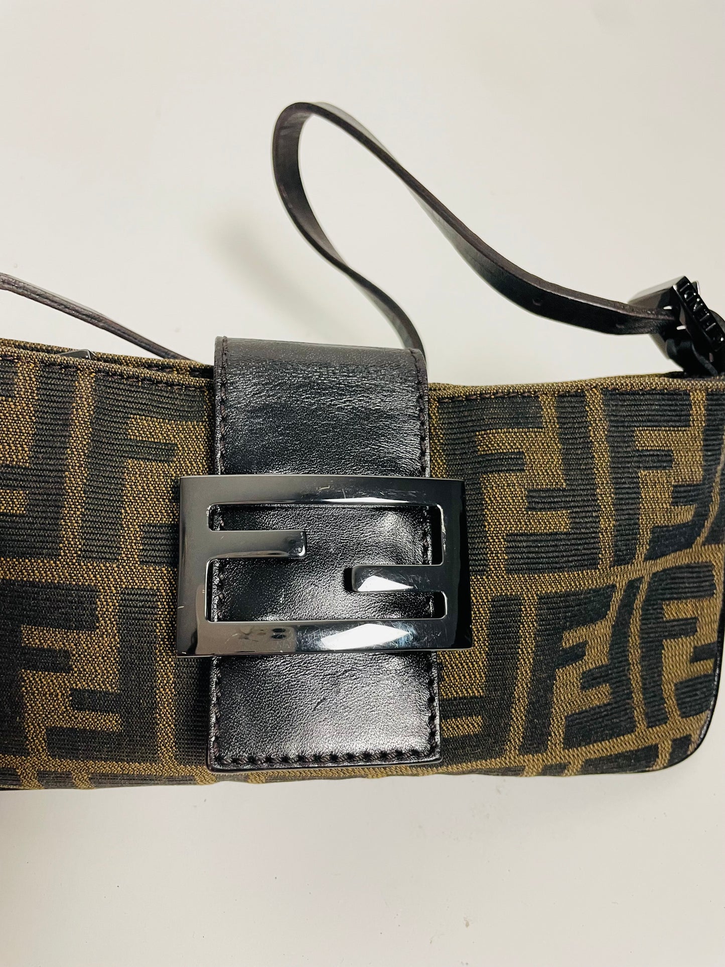 Fendi mini pochette