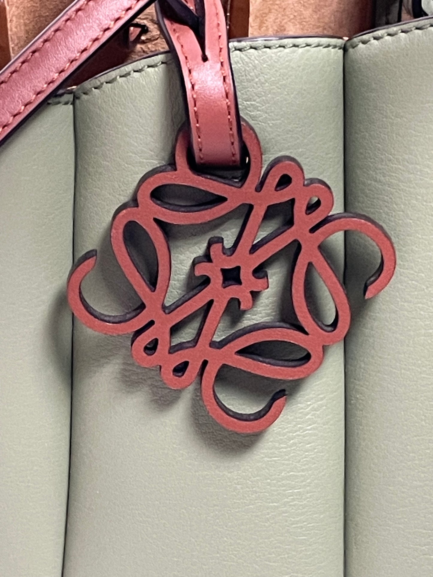 Loewe petal bag small