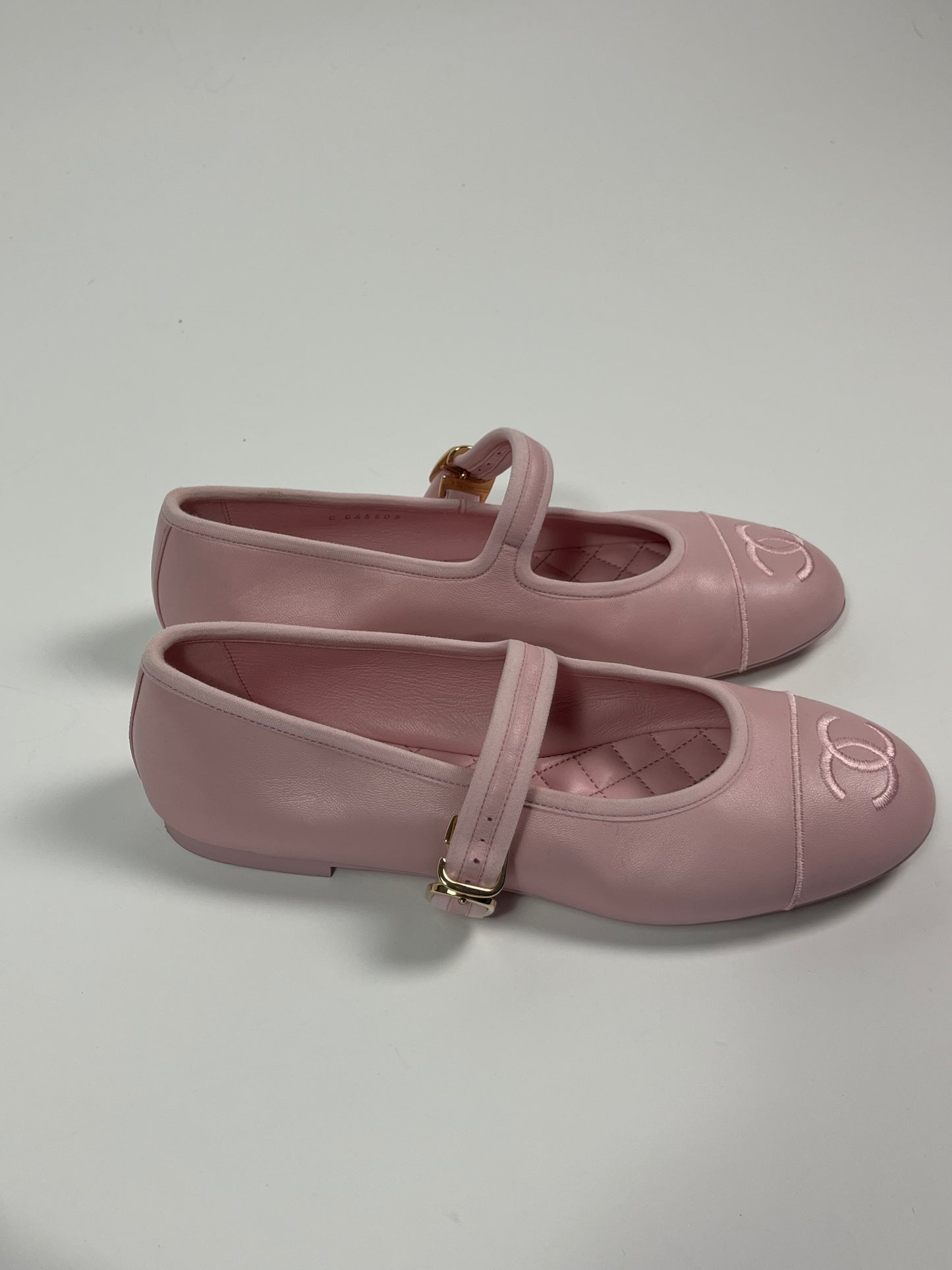 CHANEL babies size 38