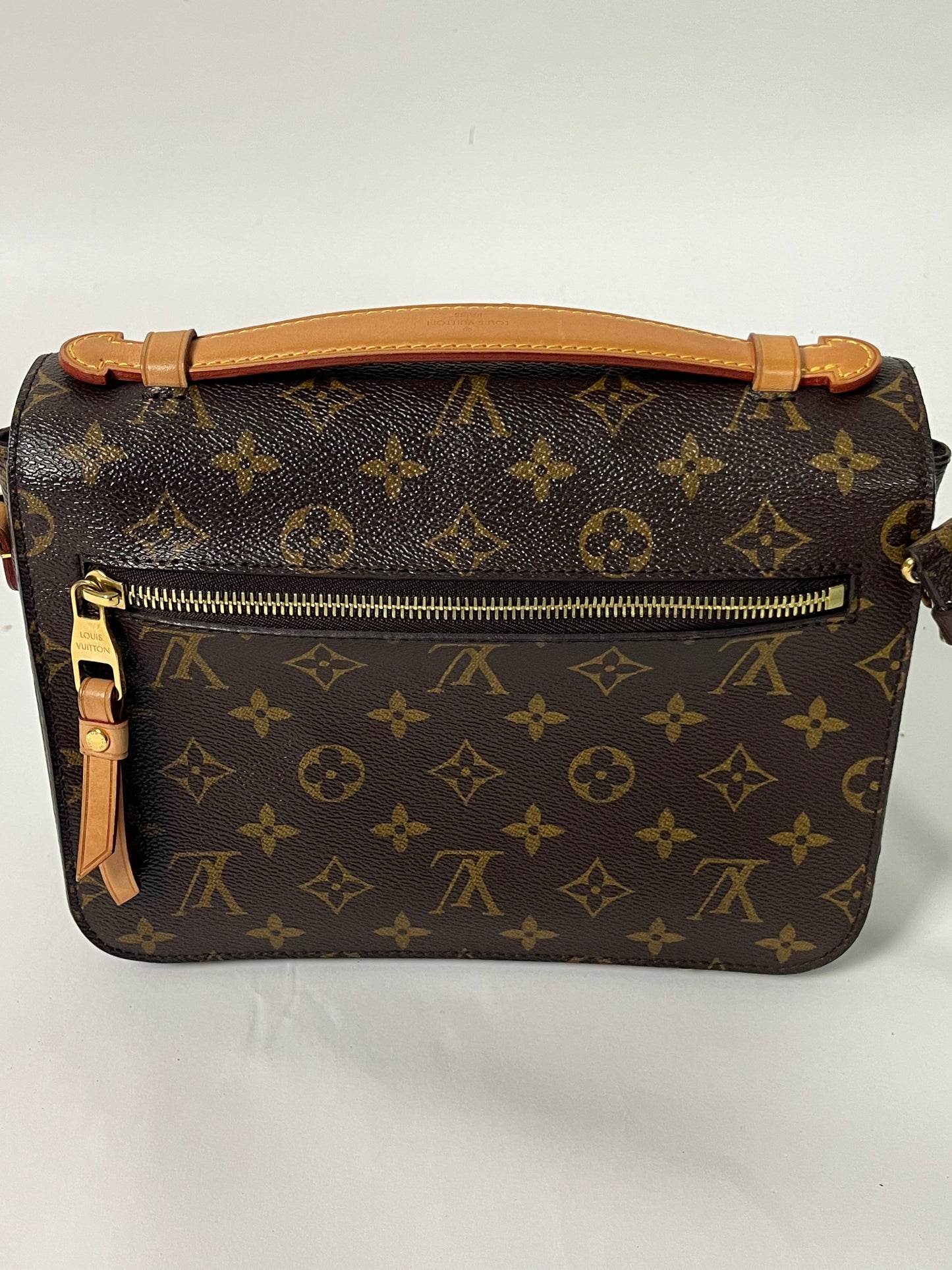Louis Vuitton metis pochette
