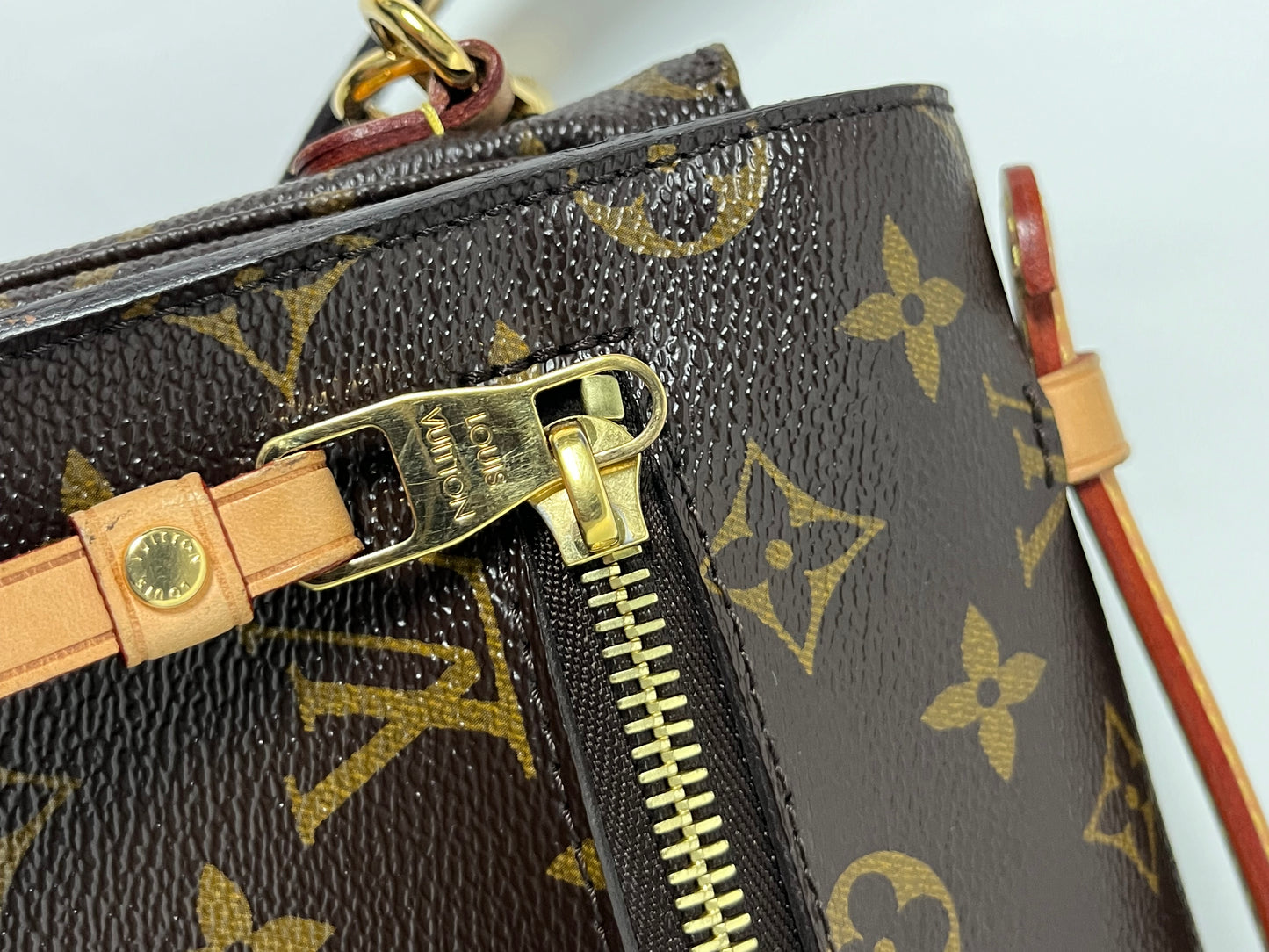 Louis Vuitton metis pochette
