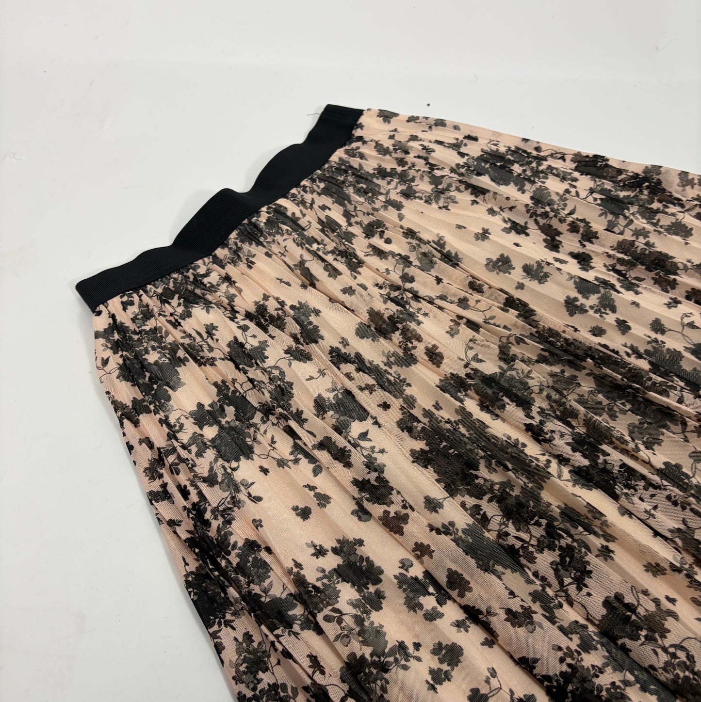 MaxMara Pink and Black Pleated Skirt