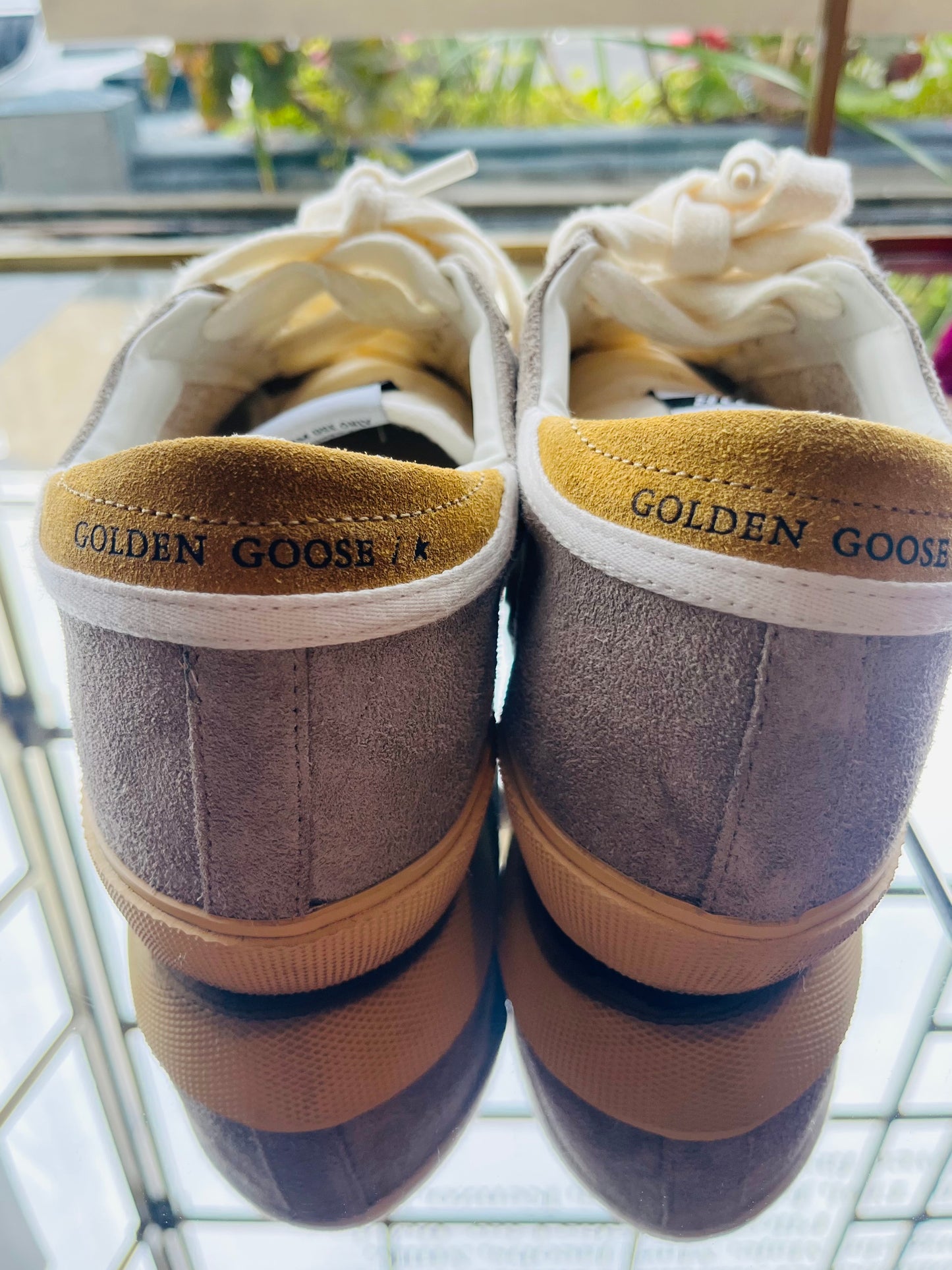 Golden Goose Superstar size 38
