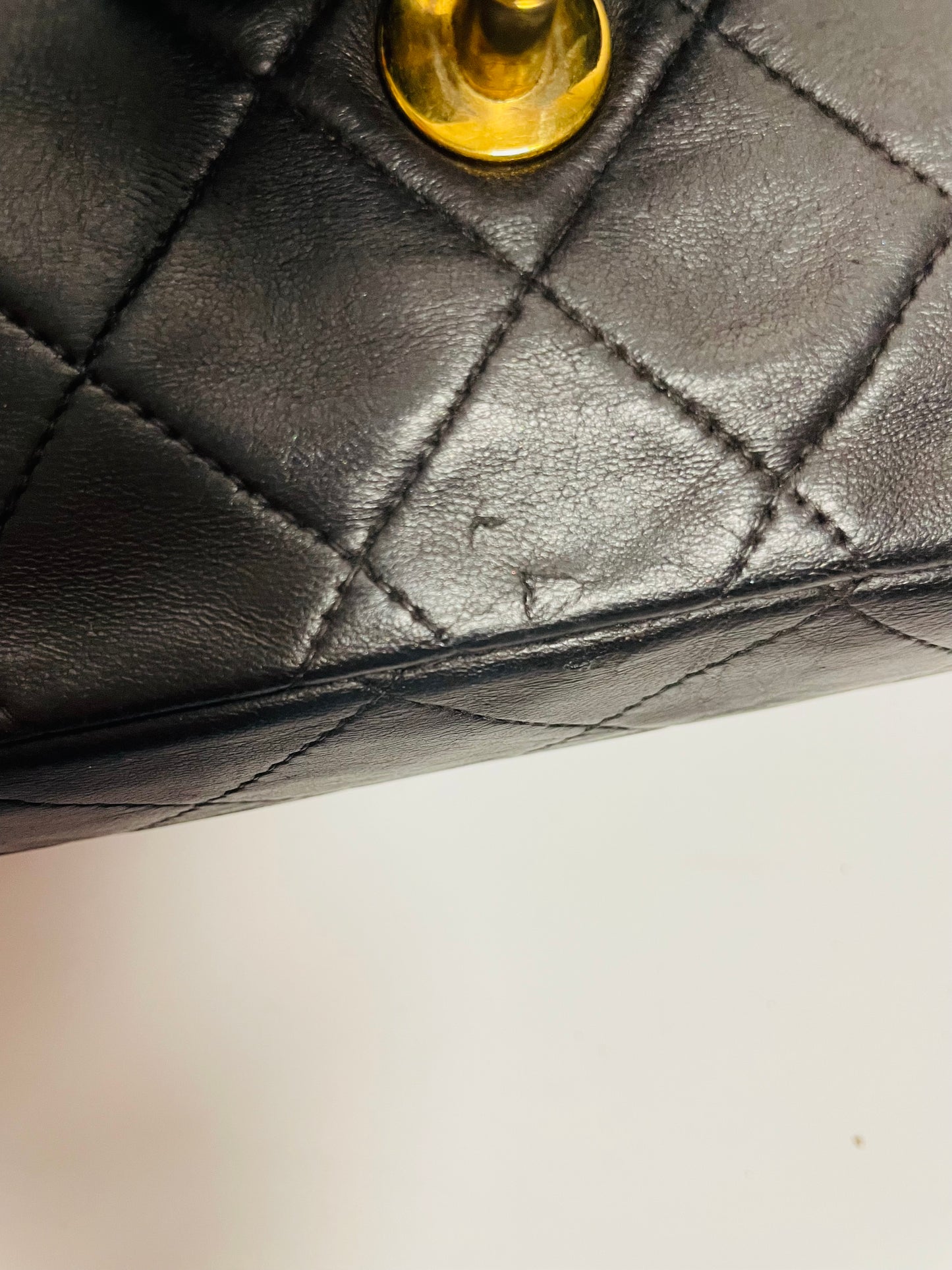 CHANEL medium double flap