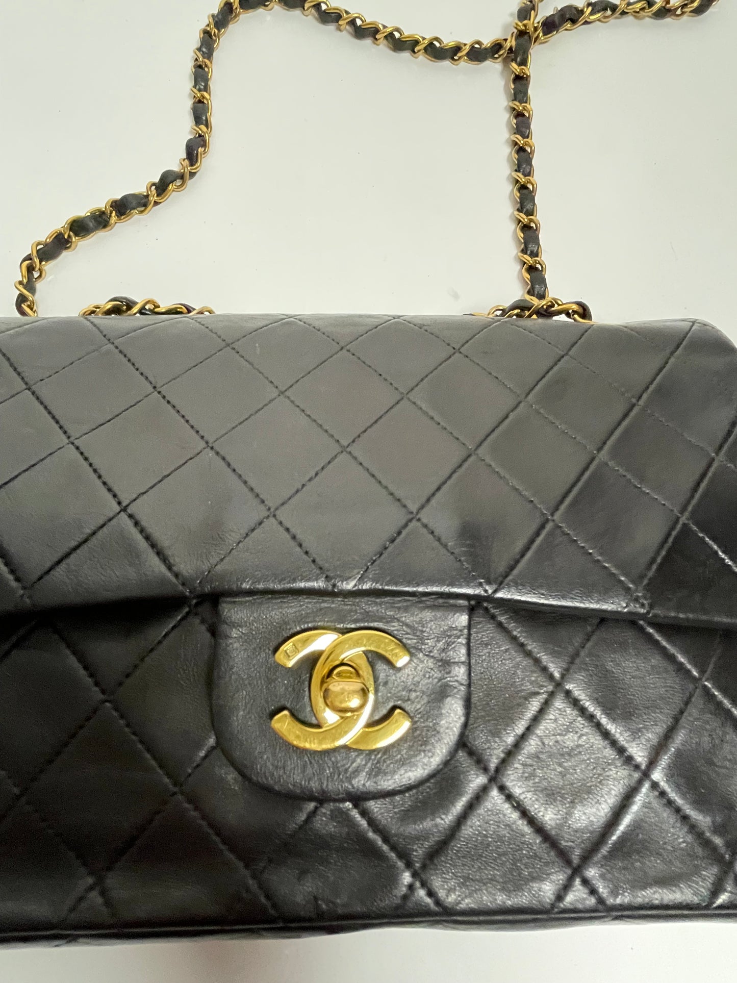 CHANEL medium double flap