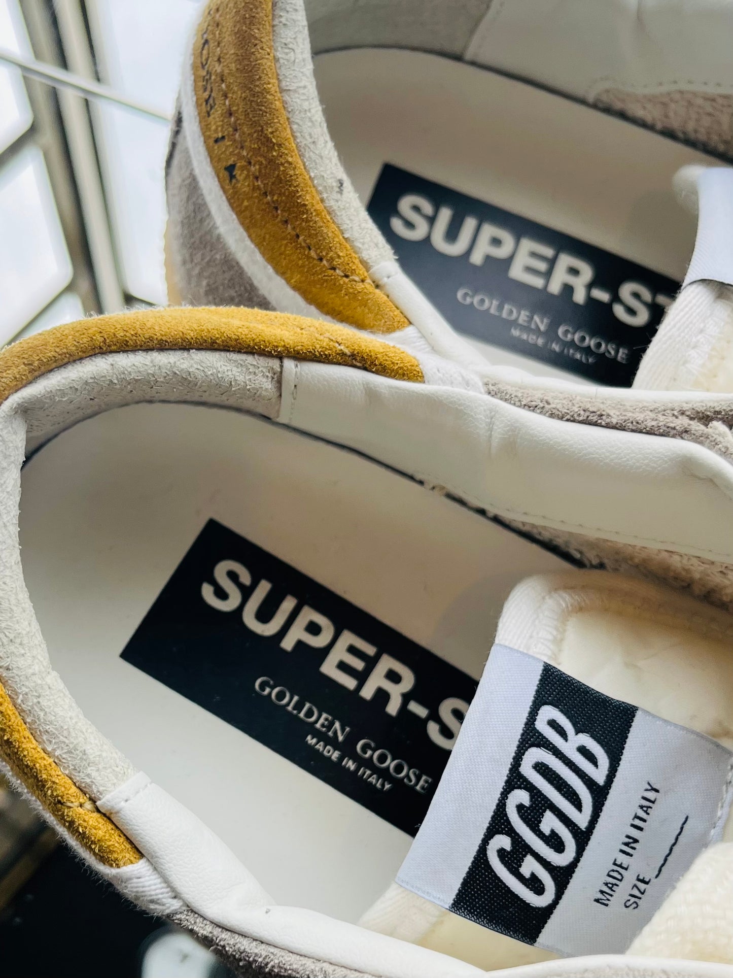 Golden Goose Superstar size 38