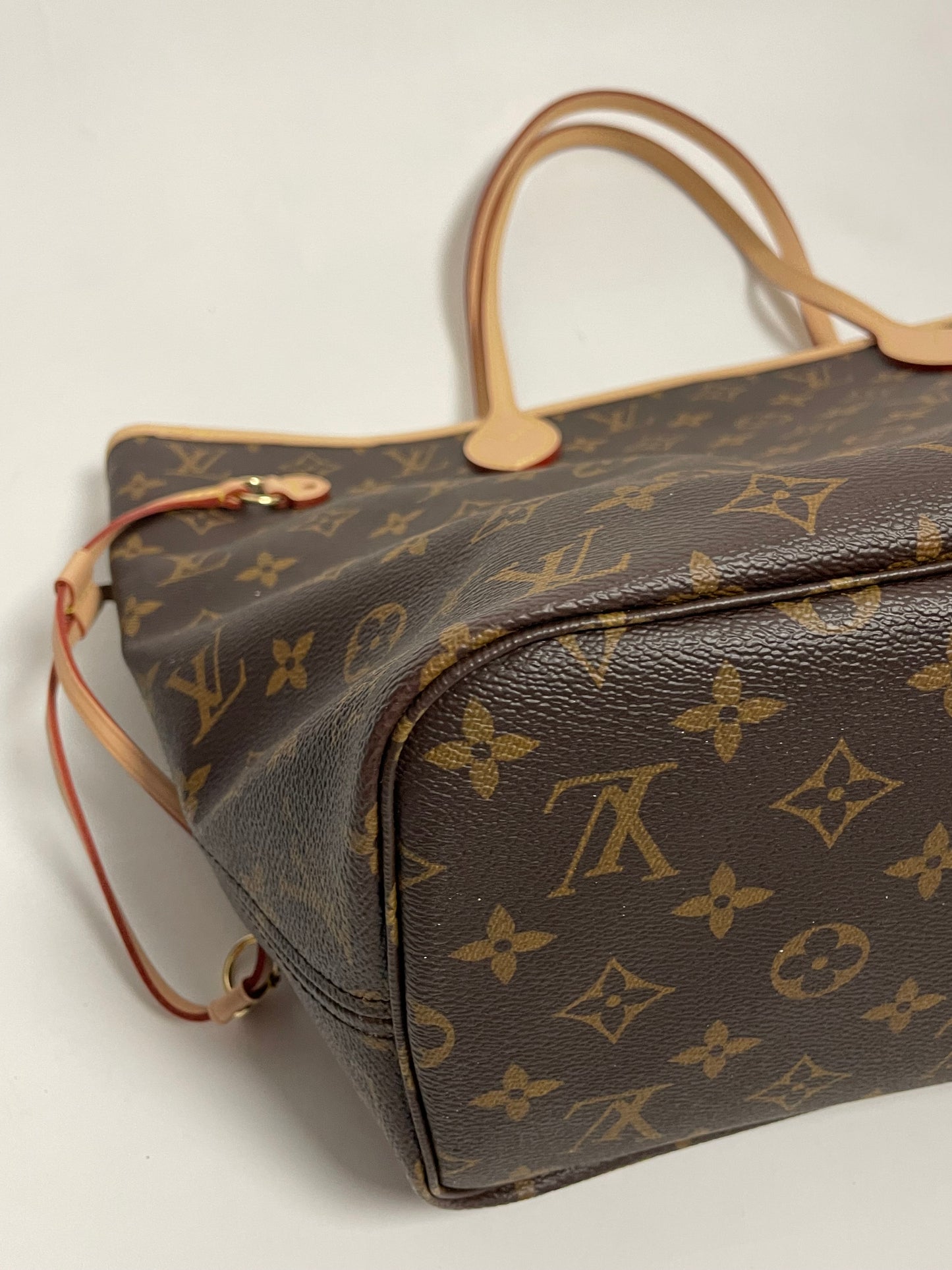 Louis Vuitton Neverfull pm