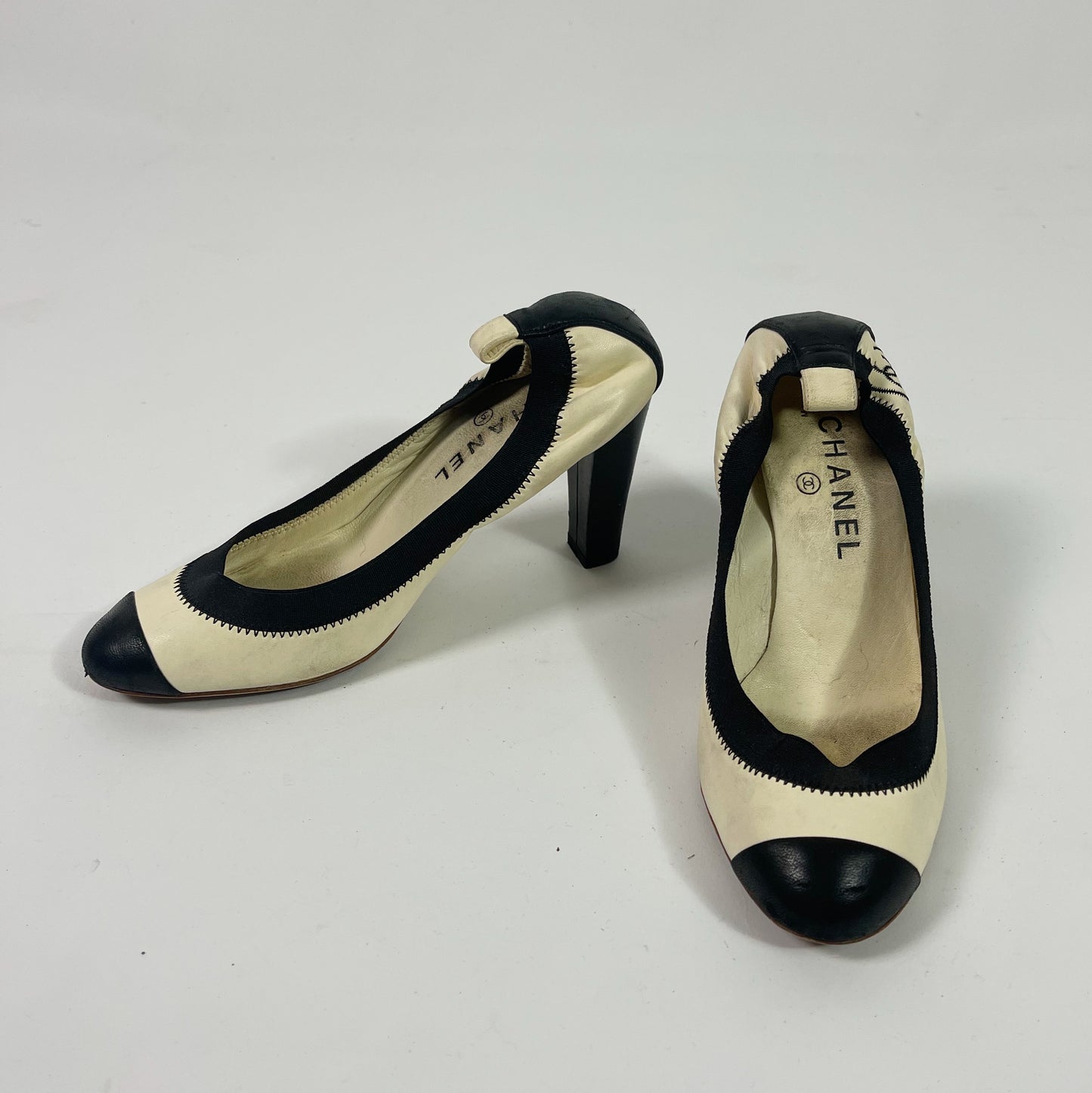 Chanel Pumps