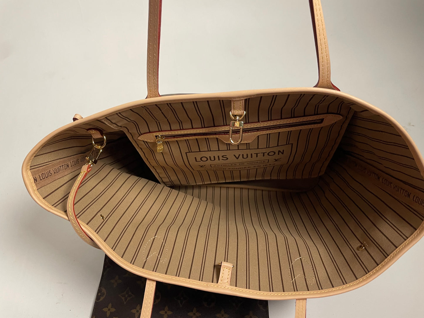 Louis Vuitton Neverfull pm