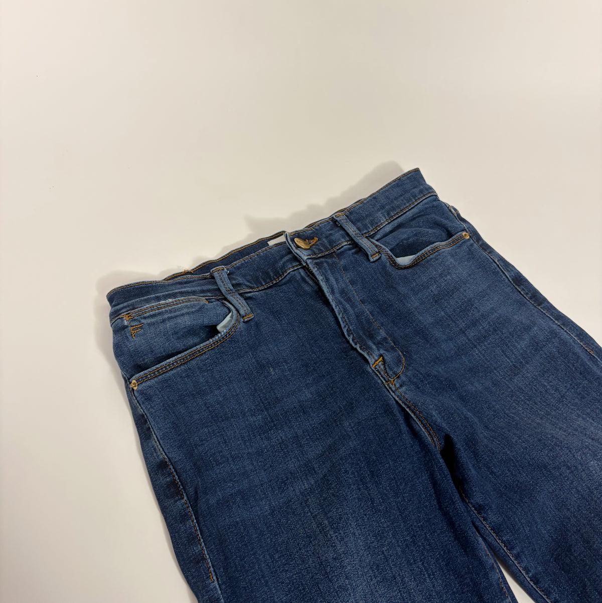 Frame Navy Jeans