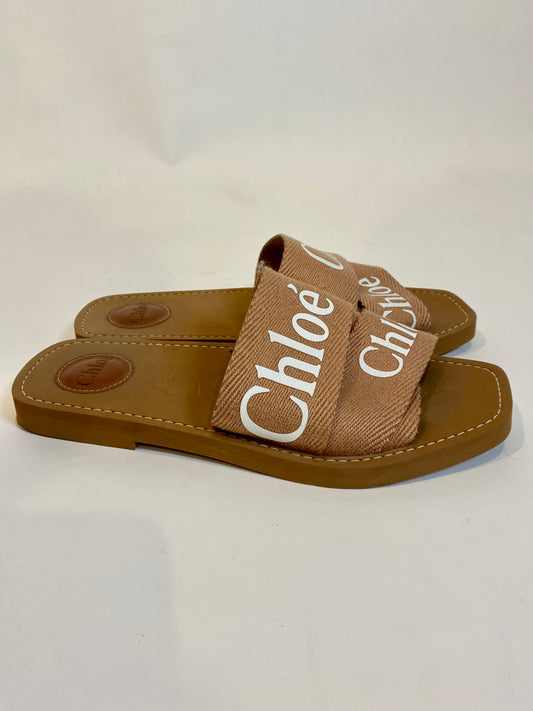 Chloe sliders