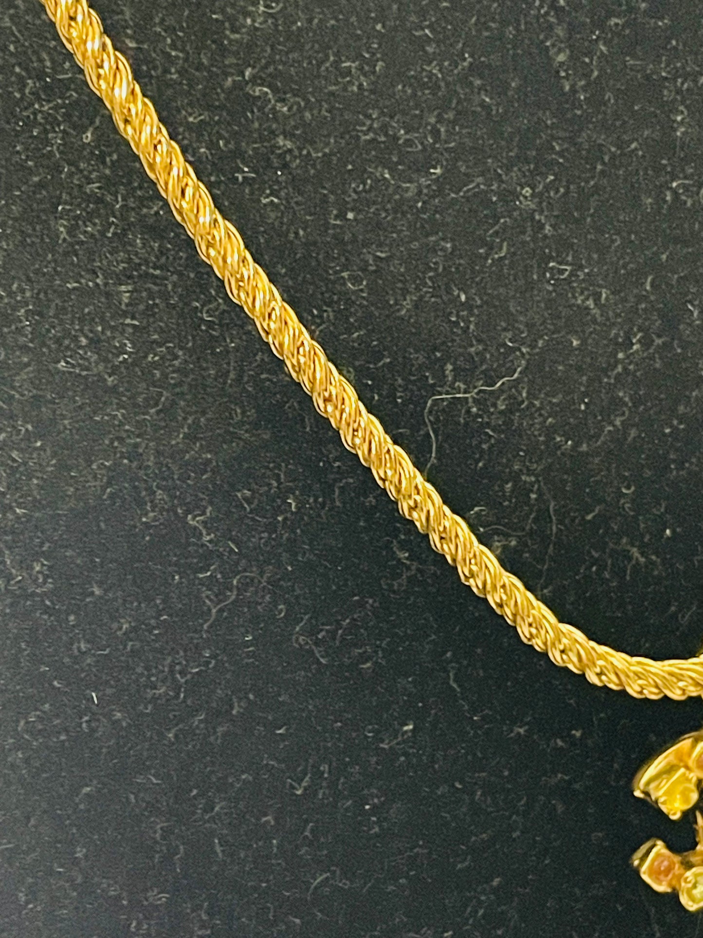 CHANEL jewel CC necklace