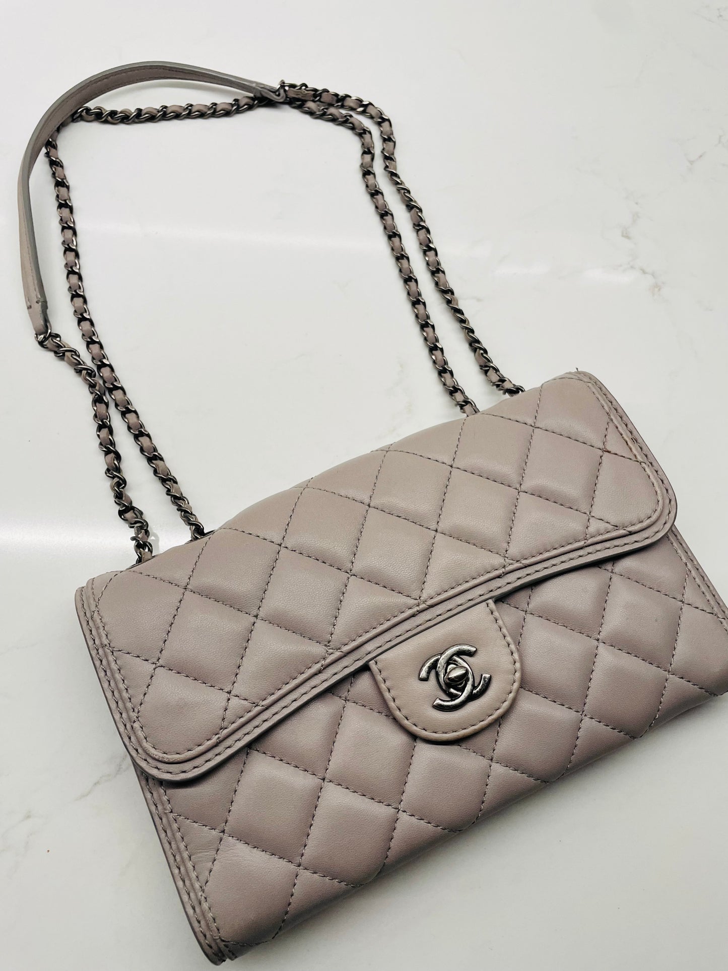 CHANEL lambskin single flap small