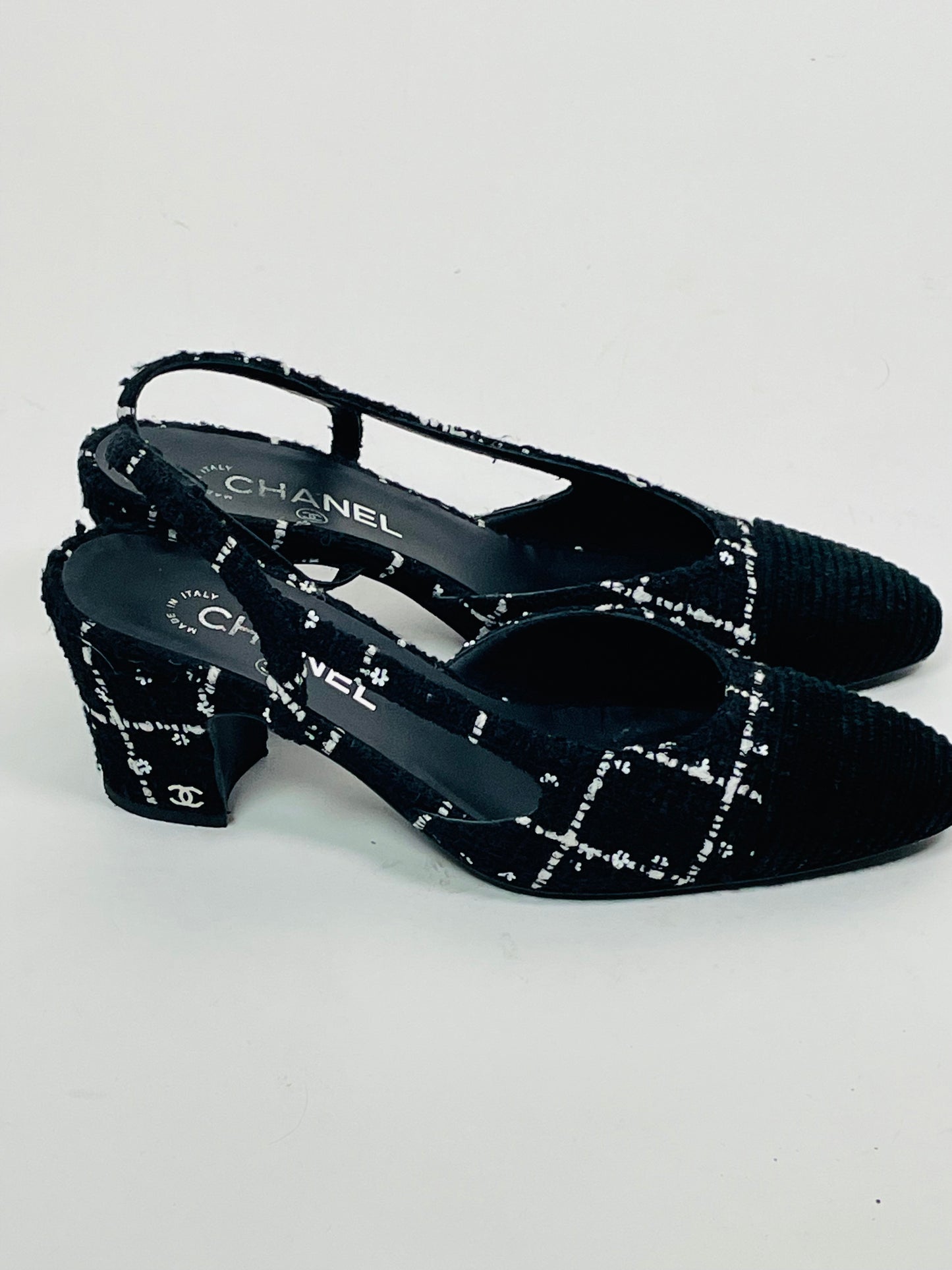 CHANEL slingback pumps