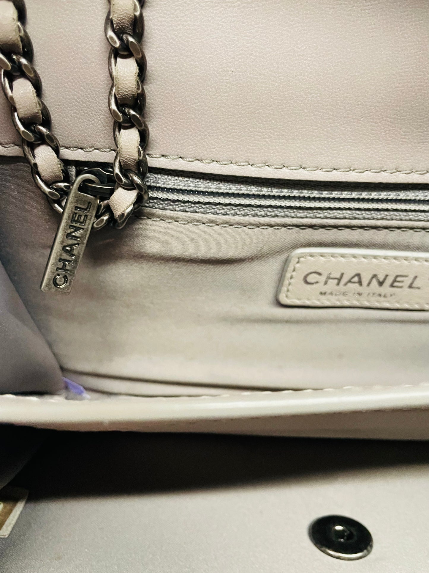 CHANEL lambskin single flap small