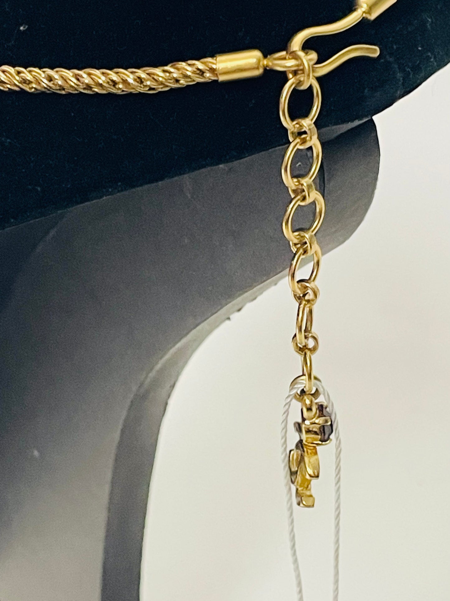 CHANEL jewel CC necklace