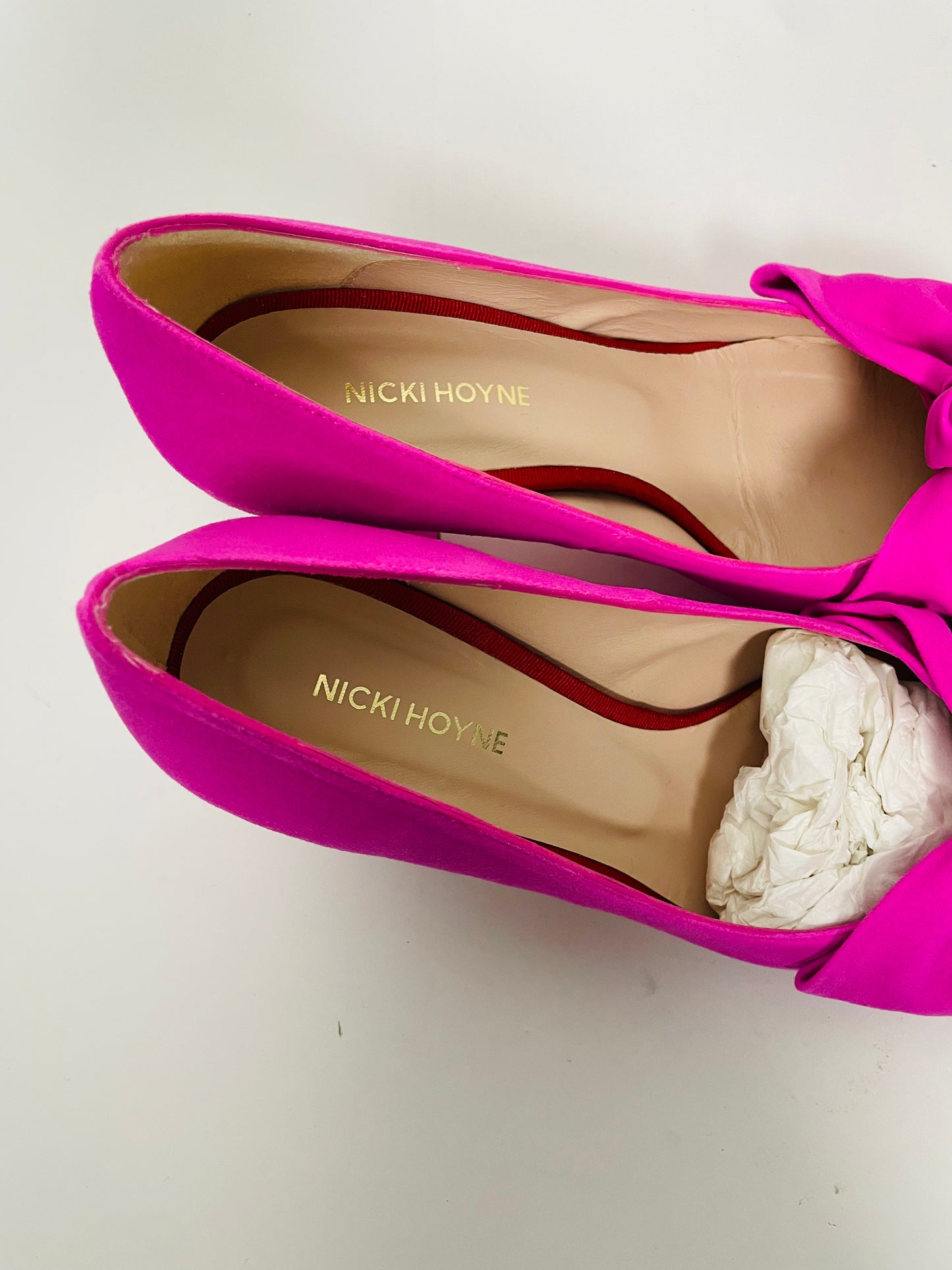 Nicki Hoyne Bow Pump s39