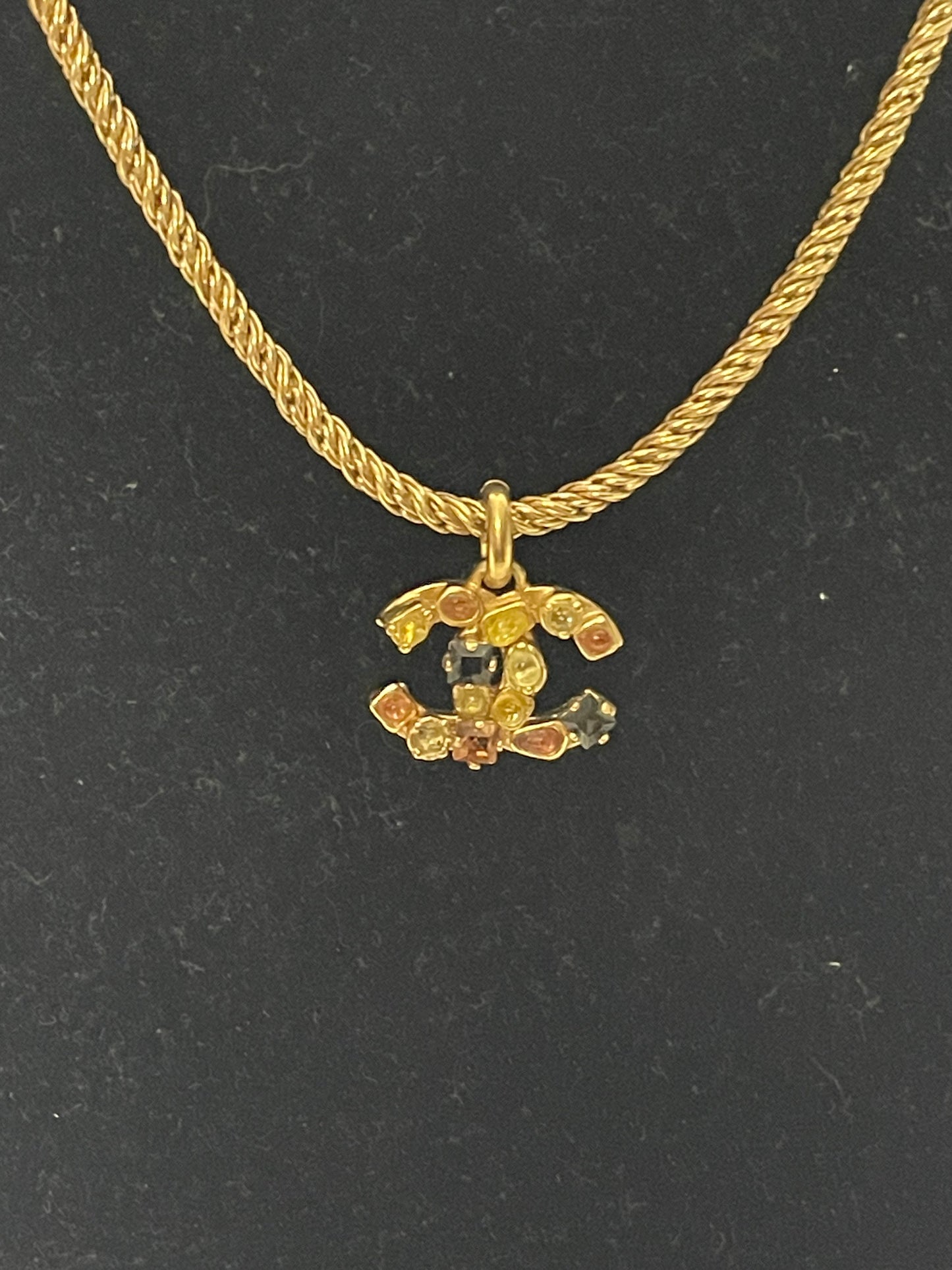 CHANEL jewel CC necklace