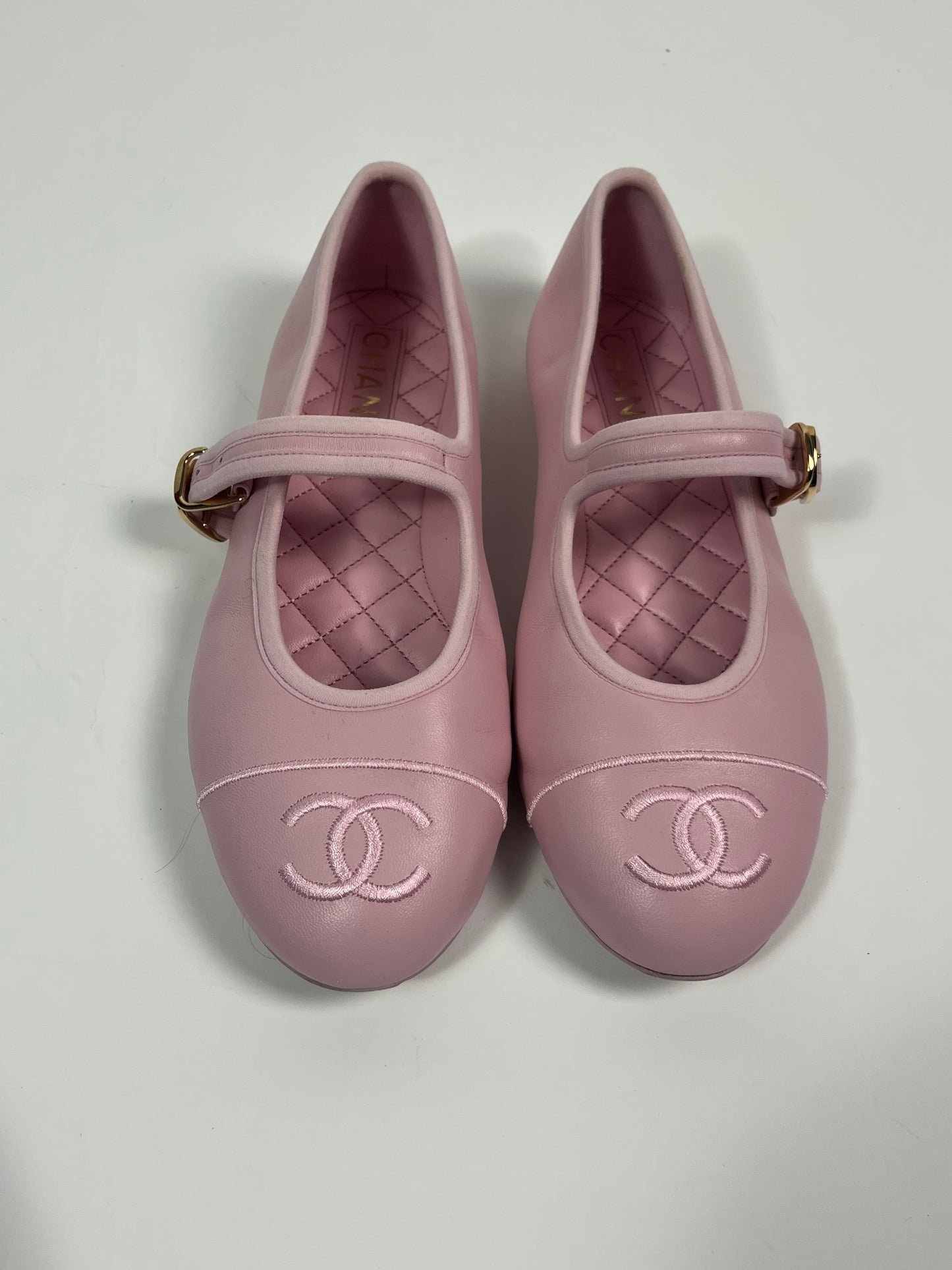 CHANEL babies size 38