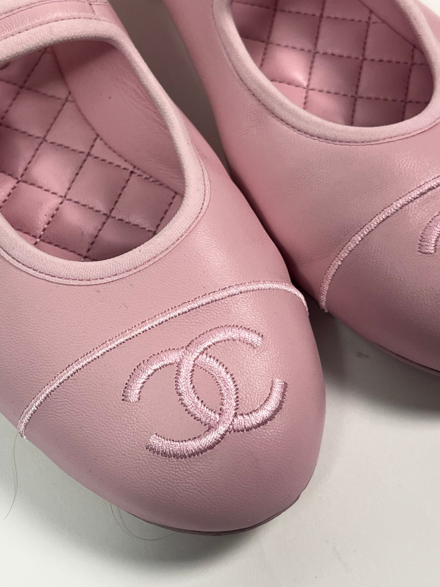 CHANEL babies size 38