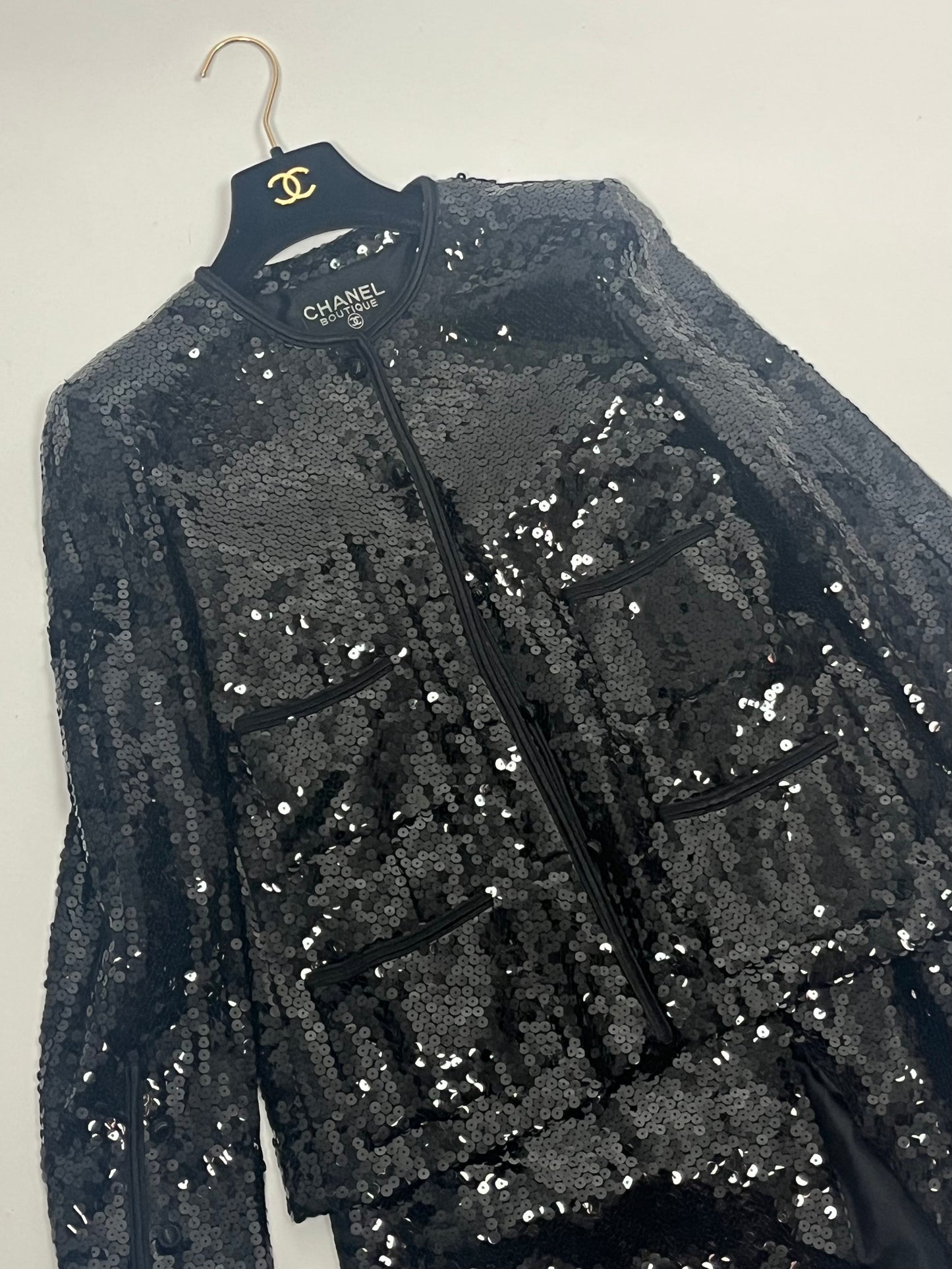 CHANEL suit vintage