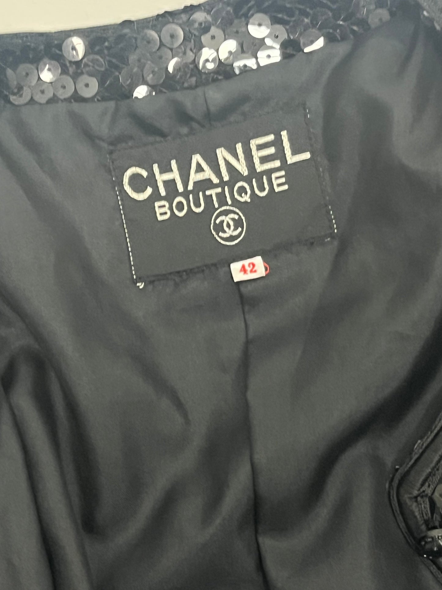 CHANEL suit vintage