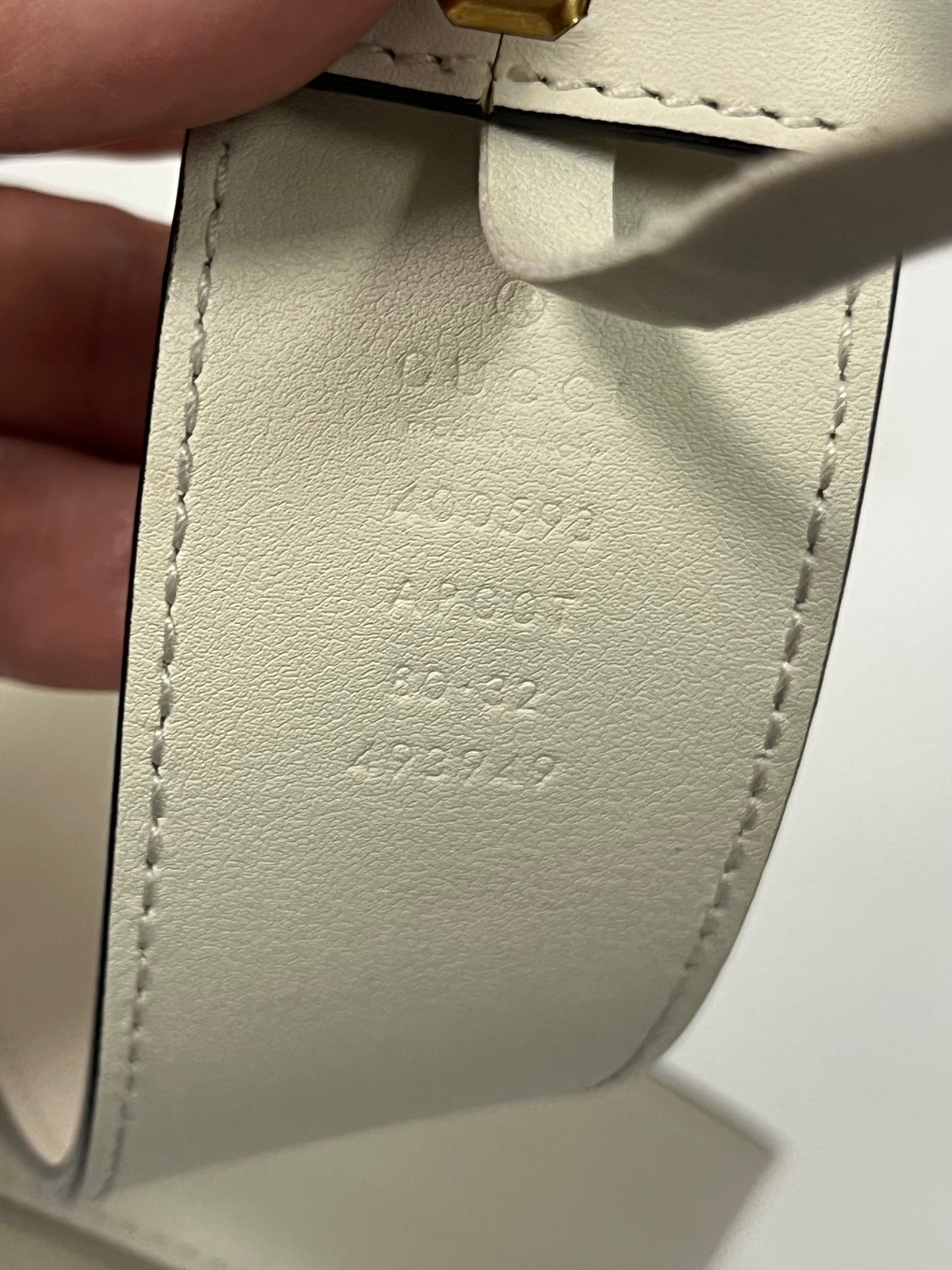Gucci Marmont belt off white