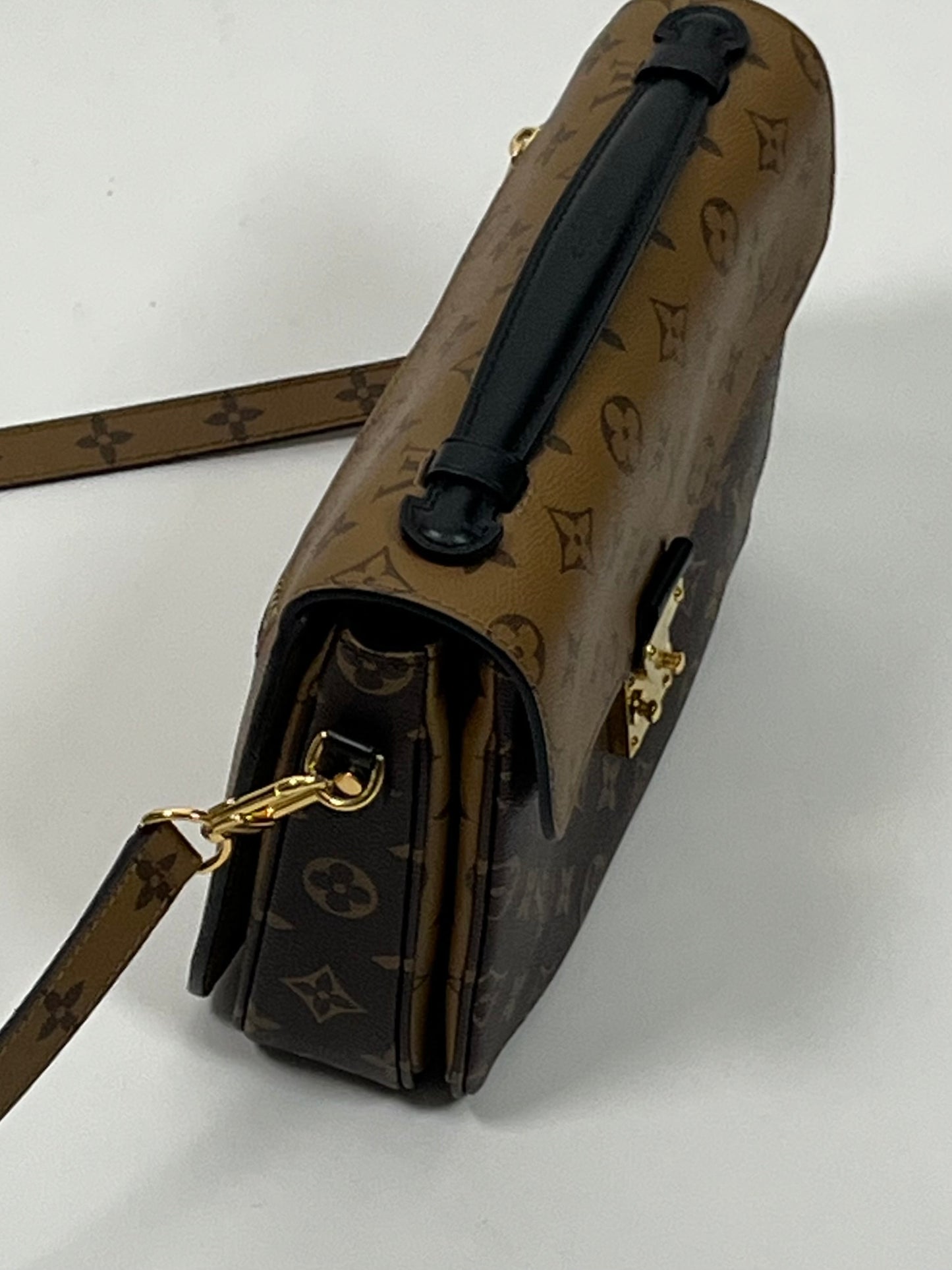 Louis Vuitton Metis Pochette