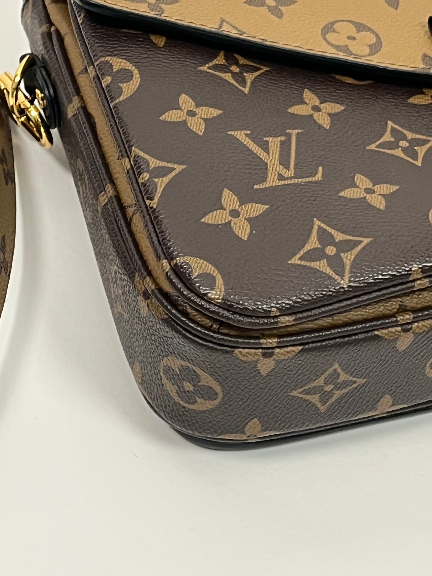 Louis Vuitton Metis Pochette