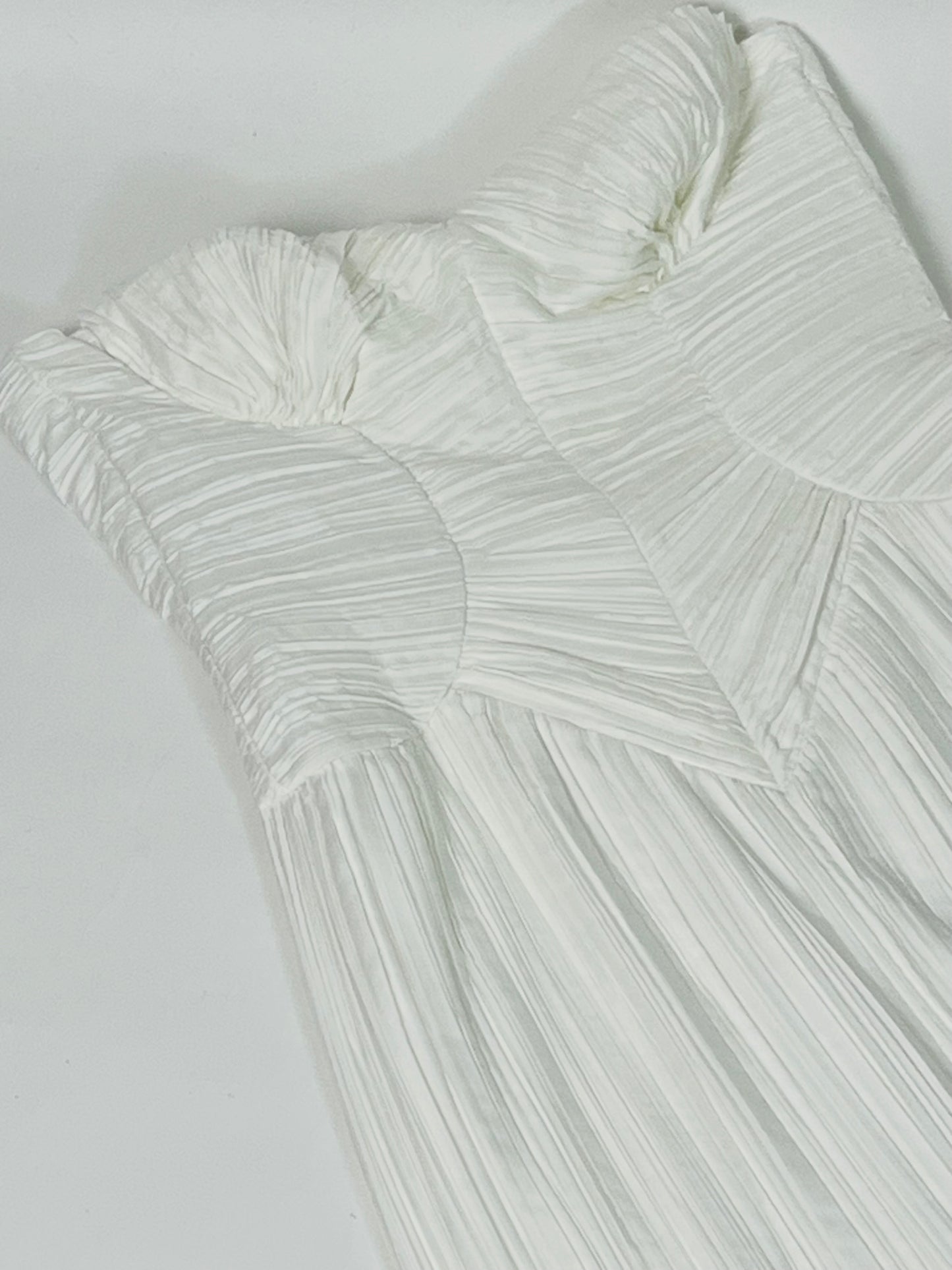 Cult Gaia Ashika gown