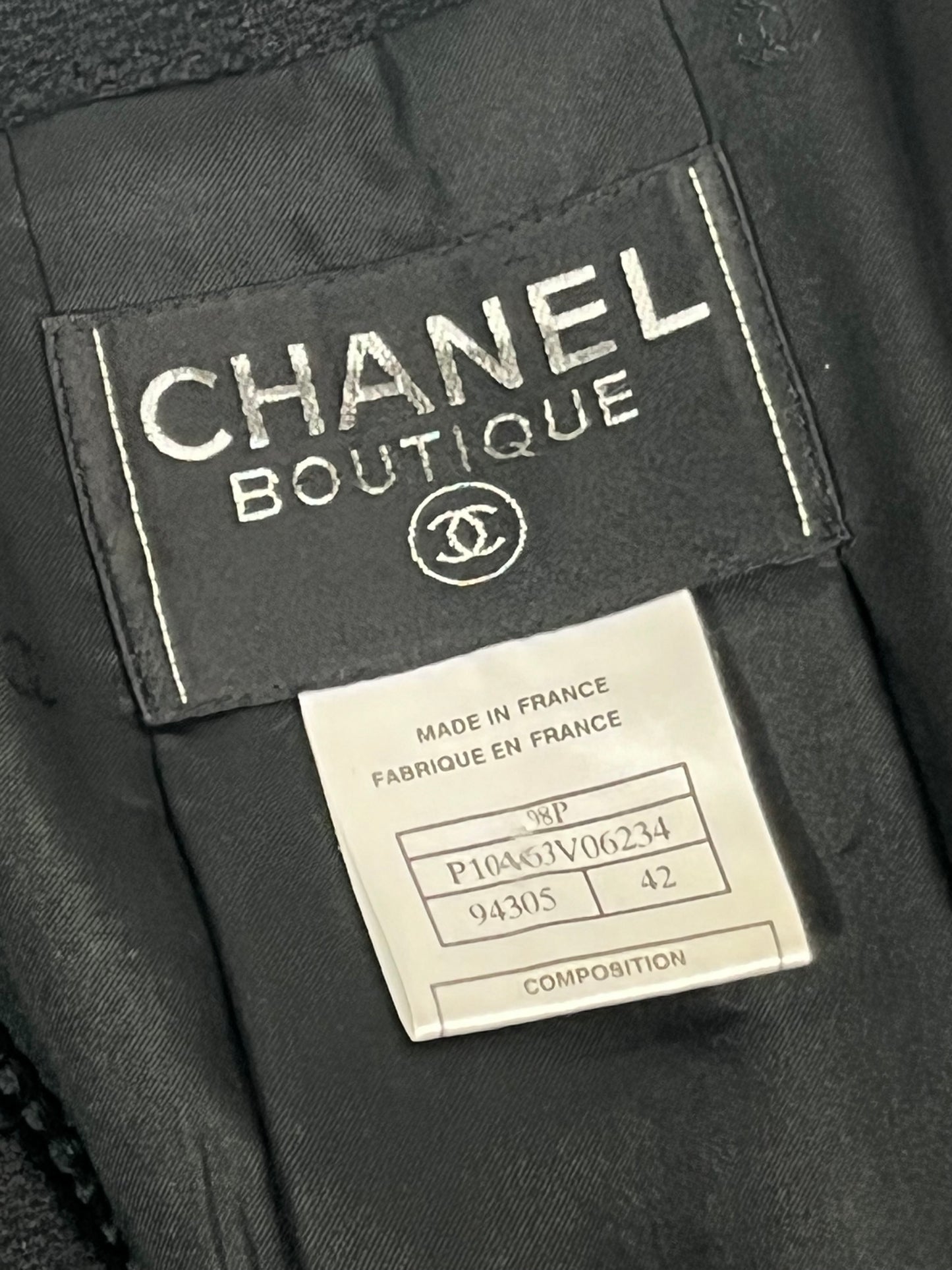 CHANEL little black suit ( Vintage )
