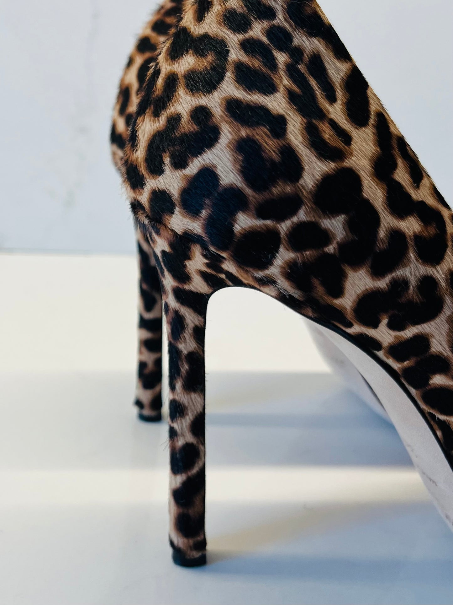 Jimmy Choo leopard print stilettos s38.5