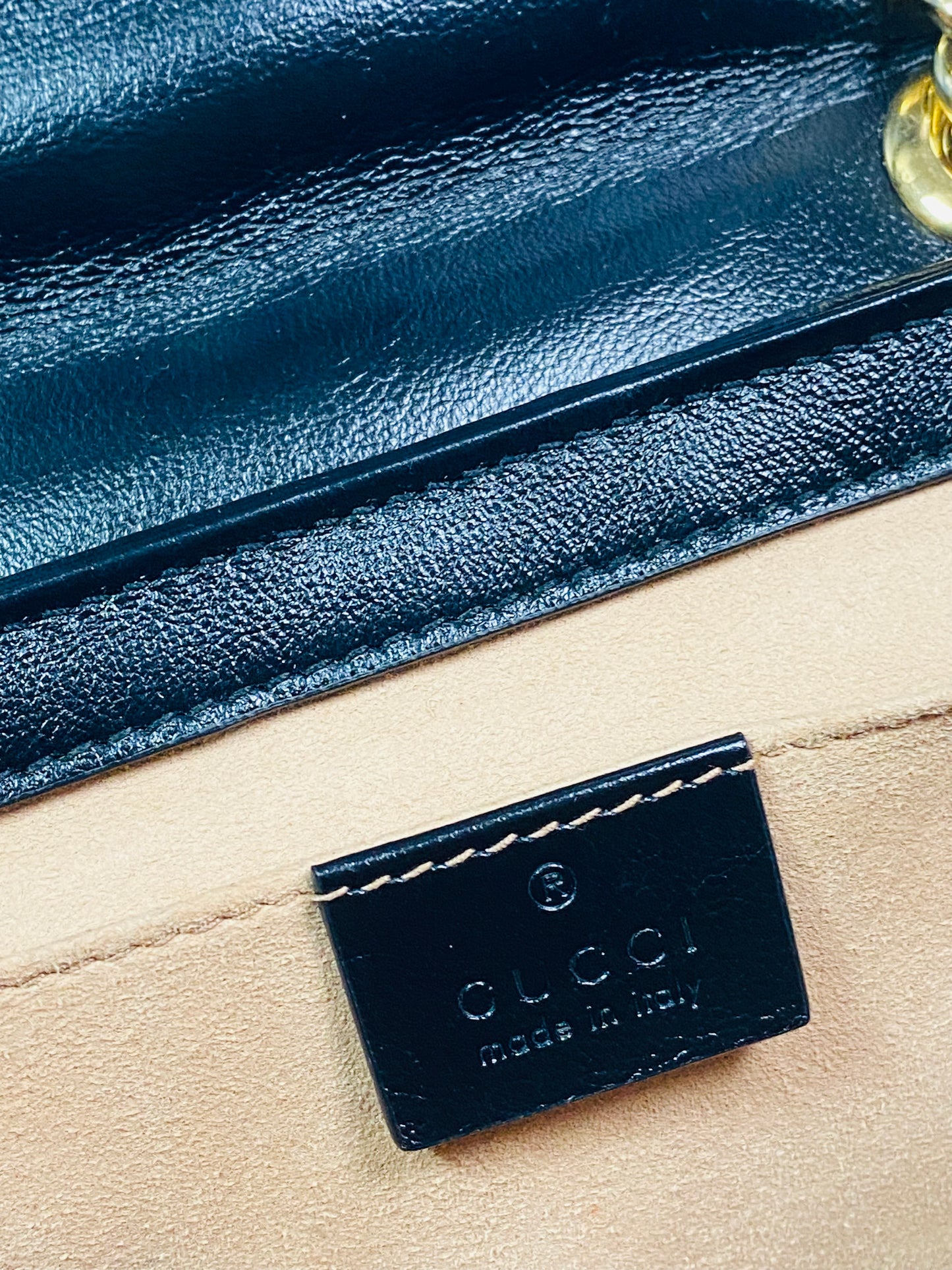 GUCCI Marmont Shoulder Bag