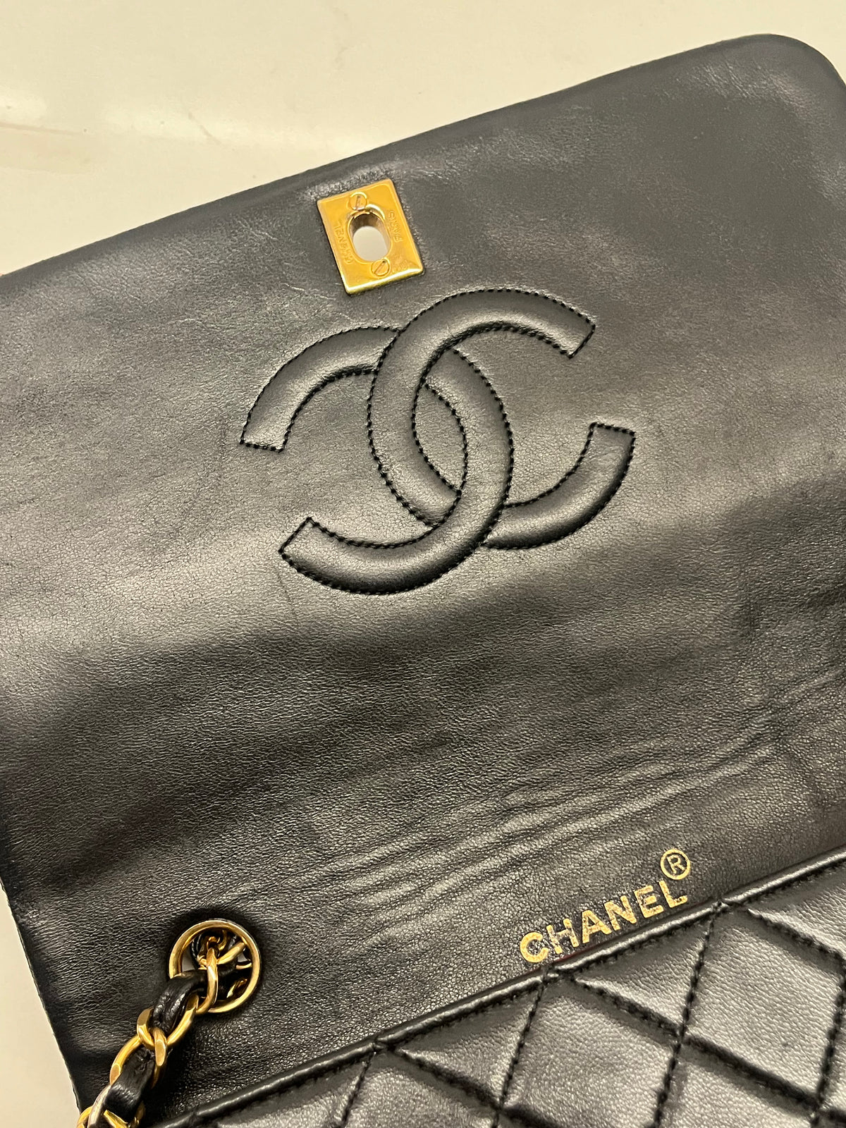 Vintage CHANEL full flap lambskin