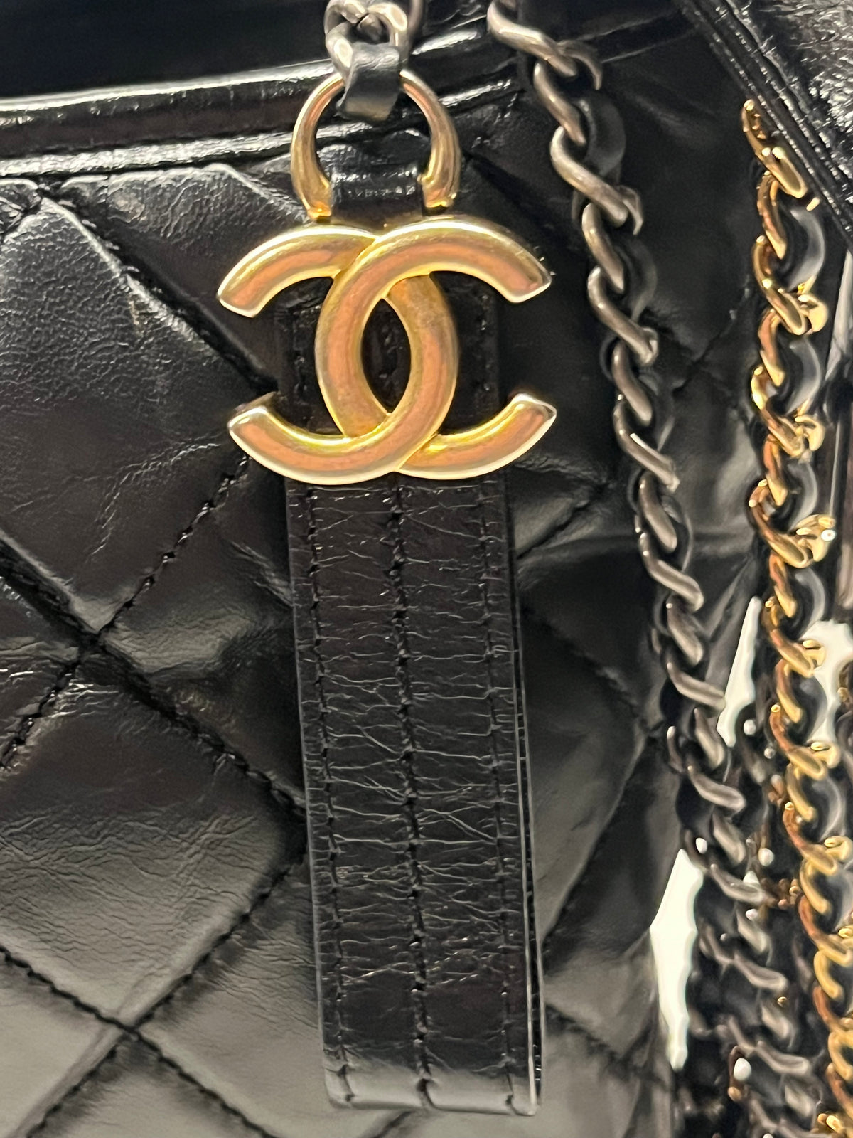 CHANEL Gabrielle hobo medium
