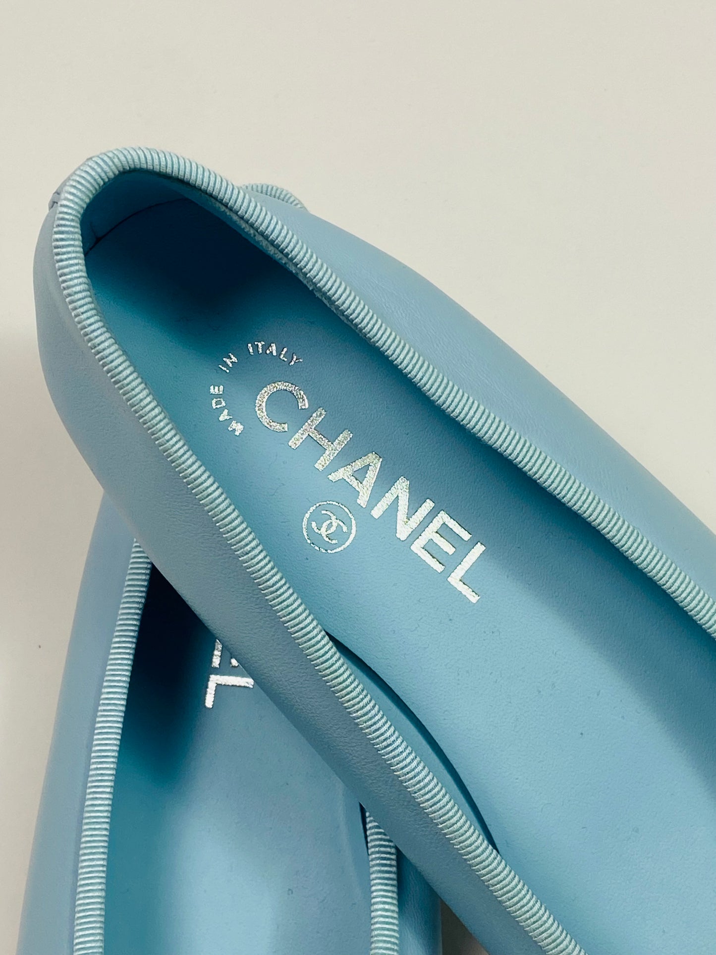 CHANEL Lambskin ballet flats