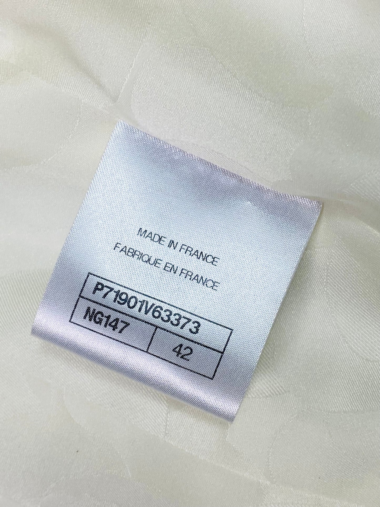 CHANEL White Tweed Jacket